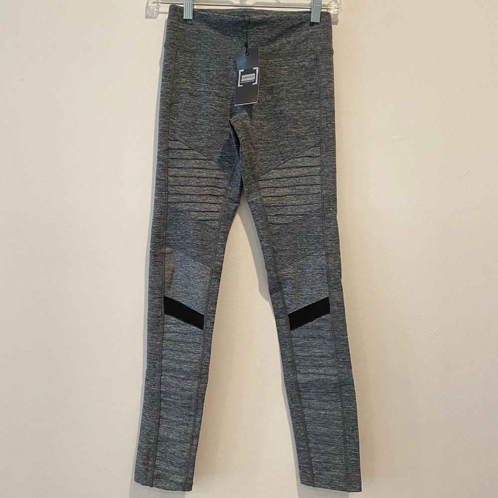 NWT gray workout leggings